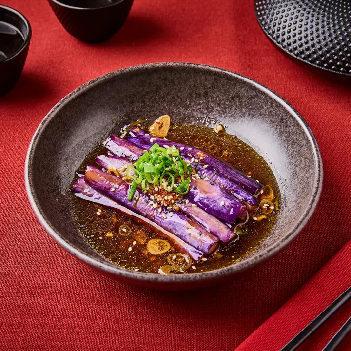 Aubergines marinées et pimentées